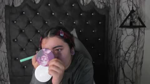  Lari online show from 02/23/25, 02:40