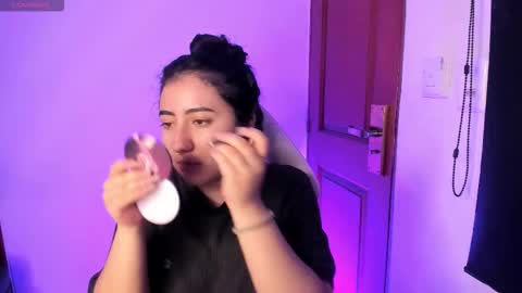  Lari online show from 09/28/25, 03:12