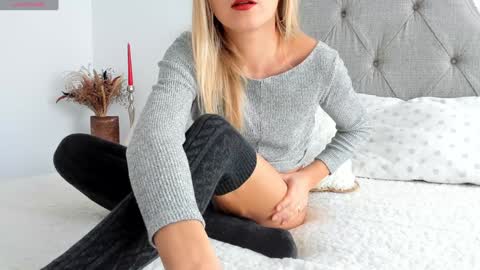 Larissa online show from 01/15/26, 12:21