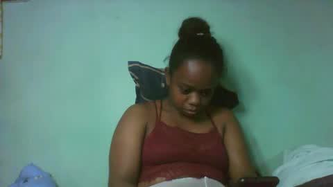 larissa645771 online show from 09/29/25, 06:57