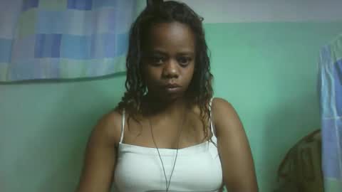 larissa645771 online show from 10/24/25, 05:59