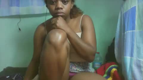 larissa645771 online show from 10/30/25, 07:47