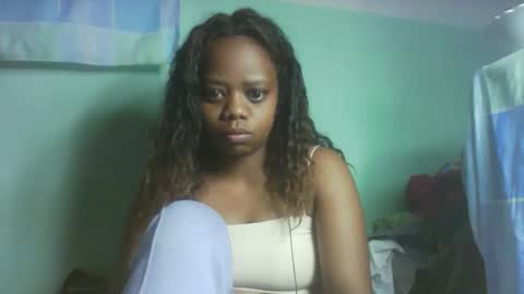 larissa645771 online show from 10/31/25, 08:10