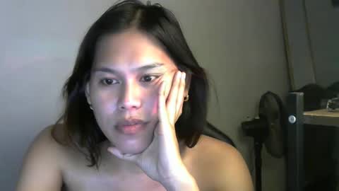 larissah99 online show from 12/03/24, 08:06
