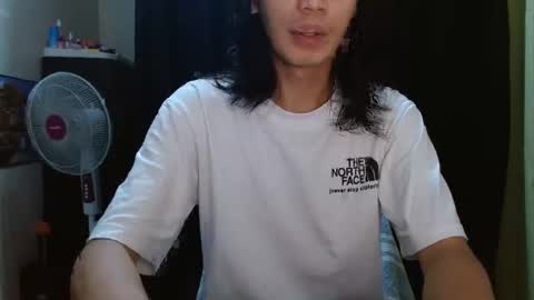 Snapshot of larochefoucauld chatting on 05/10/26, 01:49 Francois online show from 05/10/26, 01:49