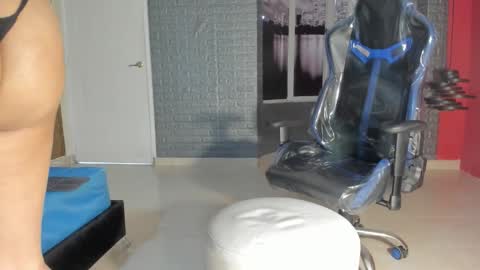       online show from 10/23/25, 08:40