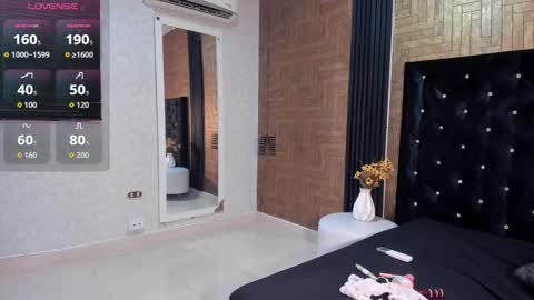       online show from 02/15/26, 08:27