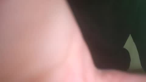 Snapshot of larry009 chatting on 03/04/26, 09:48 larry009 online show from 03/04/26, 09:48