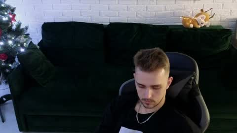 Lars online show from 12/19/24, 06:01