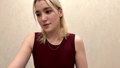 Snapshot of laruebaral chatting on 02/18/26, 09:22 Betty online show from 02/18/26, 09:22