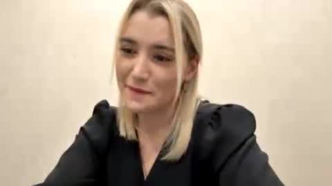 Snapshot of laruebaral chatting on 02/24/26, 09:13 Betty online show from 02/24/26, 09:13