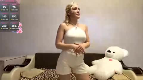 Betty online show from 03/28/26, 03:33