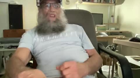 chris online show from 05/17/26, 02:09