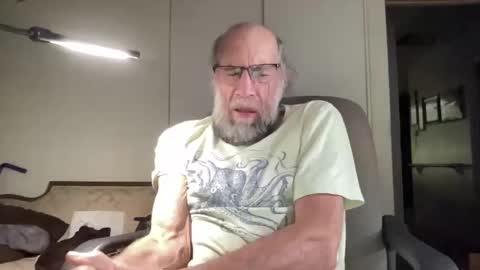 Snapshot of laser137 chatting on 12/22/24, 03:55 cris online show from 12/22/24, 03:55