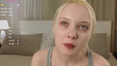 Emilia for my friends Amy online show from 11/25/25, 01:16