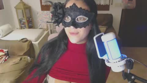 Auri online show from 03/10/25, 06:34