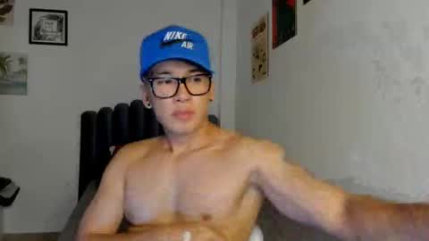 Snapshot of lass_nazar chatting on 10/21/25, 01:17 lass_nazar online show from 10/21/25, 01:17