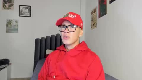 Snapshot of lass_nazar chatting on 10/29/25, 01:19 lass_nazar online show from 10/29/25, 01:19