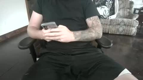 latenights_13 online show from 11/16/25, 09:20