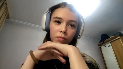 Linet online show from 03/25/26, 10:32