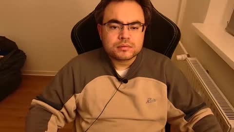latexboy893 online show from 03/10/26, 05:51