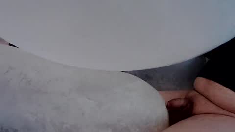 Snapshot of latexchris77 chatting on 06/18/26, 11:03 latexchris77 online show from 06/18/26, 11:03