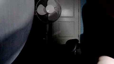 Snapshot of latexchris77 chatting on 06/19/26, 03:00 latexchris77 online show from 06/19/26, 03:00