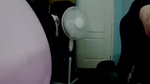 Snapshot of latexchris77 chatting on 07/26/26, 07:15 latexchris77 online show from 07/26/26, 07:15