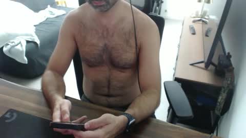 Snapshot of latexdave84 chatting on 05/11/26, 10:21 latexdave84 online show from 05/11/26, 10:21