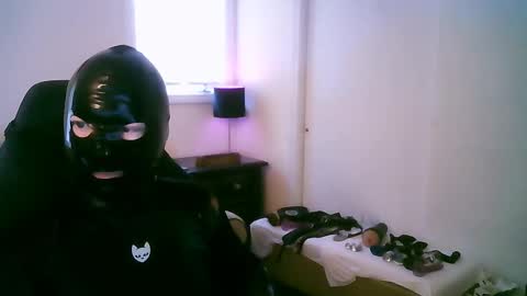 latexminheadroom online show from 09/14/25, 09:25