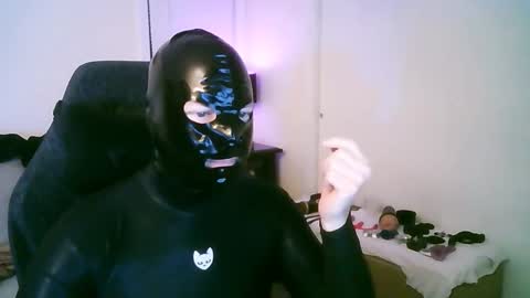 latexminheadroom online show from 02/23/26, 02:31