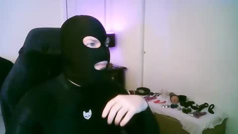Snapshot of latexminheadroom chatting on 07/01/26, 06:04 latexminheadroom online show from 07/01/26, 06:04