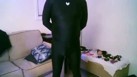 Snapshot of latexminheadroom chatting on 07/04/26, 12:50 latexminheadroom online show from 07/04/26, 12:50