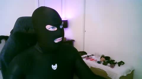 Snapshot of latexminheadroom chatting on 07/16/26, 03:34 latexminheadroom online show from 07/16/26, 03:34