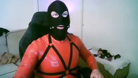 Snapshot of latexminheadroom chatting on 07/24/26, 05:38 latexminheadroom online show from 07/24/26, 05:38