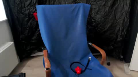 latexslaafboy online show from 12/19/24, 11:29