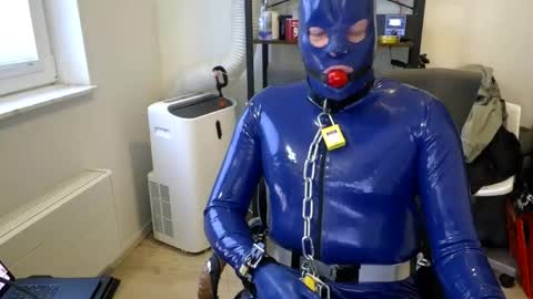 latexslaafboy online show from 10/16/25, 07:09