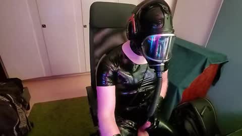 Snapshot of latexviking003 chatting on 03/08/26, 01:14 latexviking003 online show from 03/08/26, 01:14