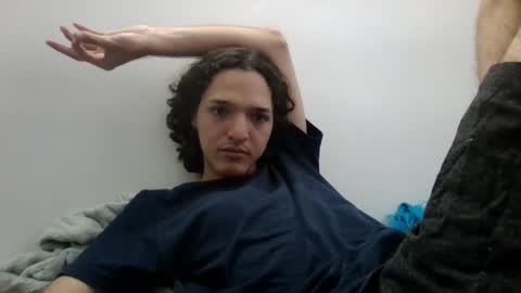 Snapshot of latin_boi6 chatting on 12/06/24, 09:24 Angel online show from 12/06/24, 09:24