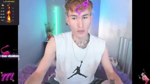 latin_boysxxx_ online show from 03/16/26, 01:11