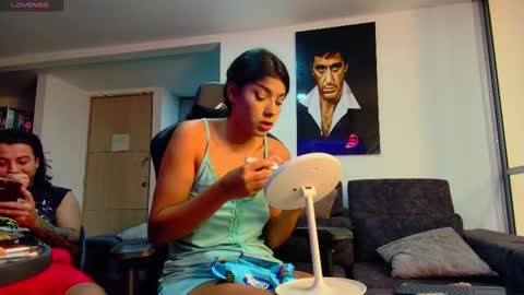 Snapshot of latin_couple77 chatting on 02/25/25, 02:47 Sara y Andy online show from 02/25/25, 02:47