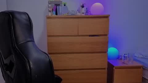  Free OF online show from 10/07/25, 05:04