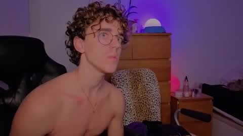  Free OF online show from 10/19/25, 04:24