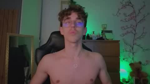  Free OF online show from 03/17/26, 06:55