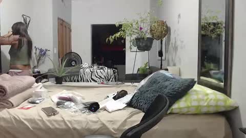 M E G A N  online show from 12/02/25, 11:11