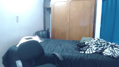 M E G A N  online show from 12/18/25, 07:42