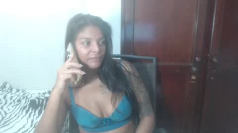Snapshot of latin_meg chatting on 06/24/26, 05:34 M E G A N online show from 06/24/26, 05:34