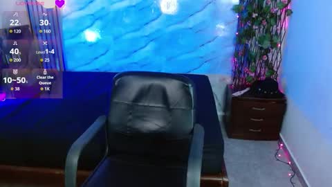 Snapshot of latin_mommy_ chatting on 02/09/26, 01:26 Katheryn online show from 02/09/26, 01:26