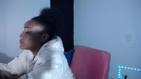 karen online show from 09/23/25, 02:47