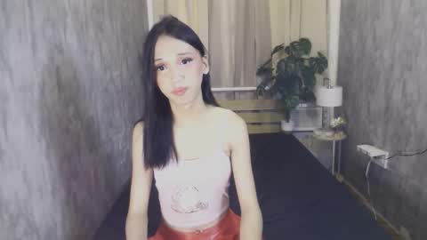 latina_andrea online show from 11/25/25, 03:06